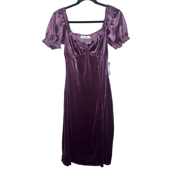 All in Favor Puff Sleeve Crushed Velvet Dress - Plum Size M - Picture 3 of 6
